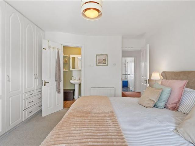 595,000 | 5 Upper Clevedon, Carrigaline, Cork Savills Cork 5024 MyHome. Ie Residential