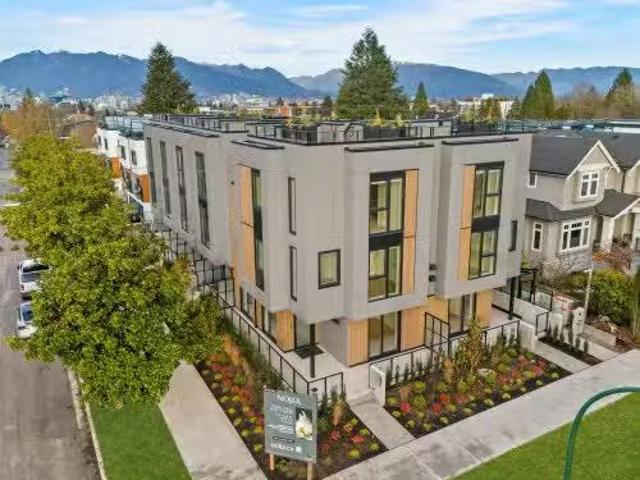 595 29Th Avenue W, Vancouver, BC, V5Z 2H8 townhouse for sale.