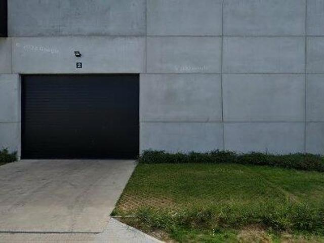 595 m2 office space for rent in Wingene