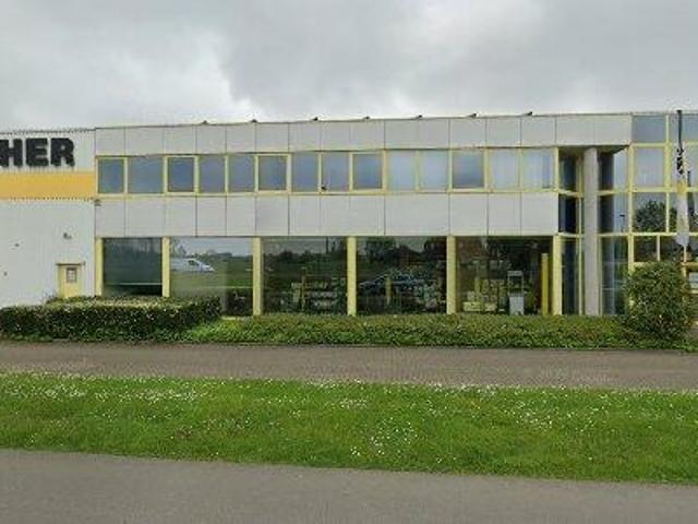 595 m2 warehouse for rent in Temse