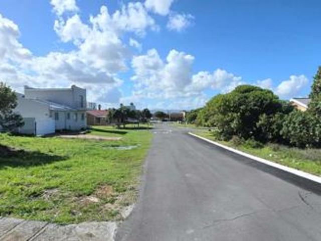 595 m² Land available in Franskraal