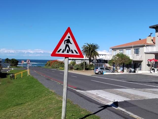 595 m² Land available in Franskraal