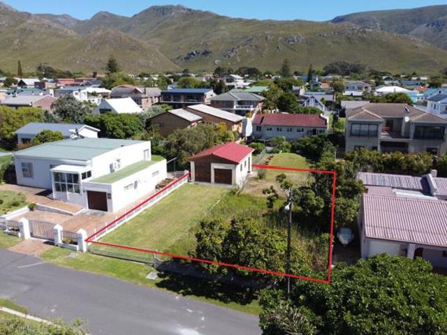 595 m² Land available in Kleinmond