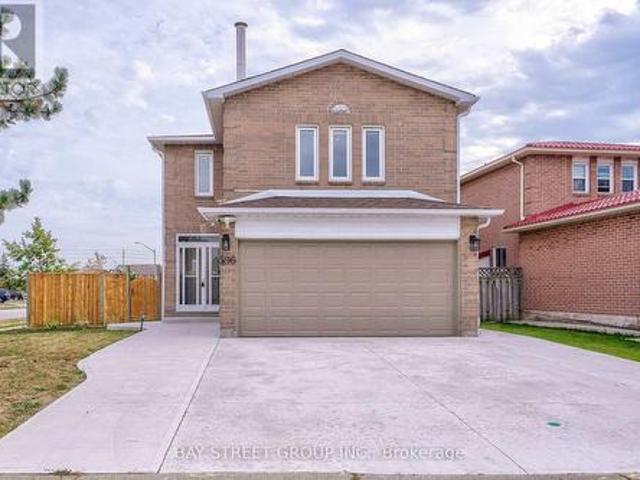 596 Constellation Drive, Mississauga Hurontario, ON, L5R 2X3 house for sale | Listing ID W12199 | Royal LePage