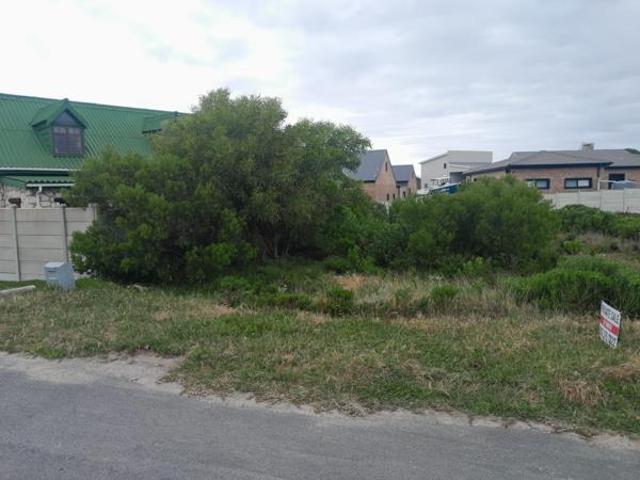 596 m² Land available in Agulhas
