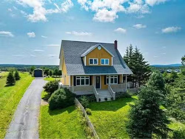 596 Main Street, Whitbourne, NL, A0B 3K0 house for sale Lis.
