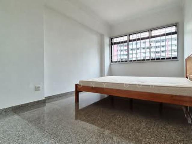 596C Ang Mo Kio Street 52 HDB Apartment For Sale, $850,000, 3 Bed 2 Bath 980 sqft $867.00 psf