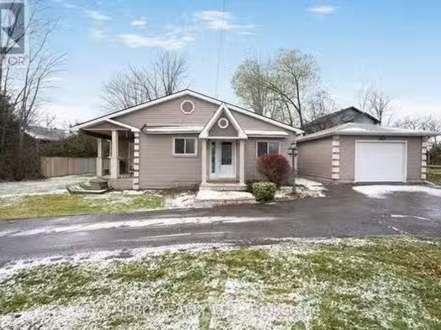 598 Duclos Point Road, Georgina, ON, L0E 1N0 house for sale.