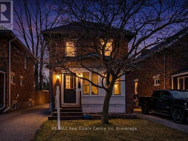 598 Woolwich Street, Guelph Exhibition Park, ON, N1H 3Y2 house for sale | Listing ID X13090 | Royal LePage