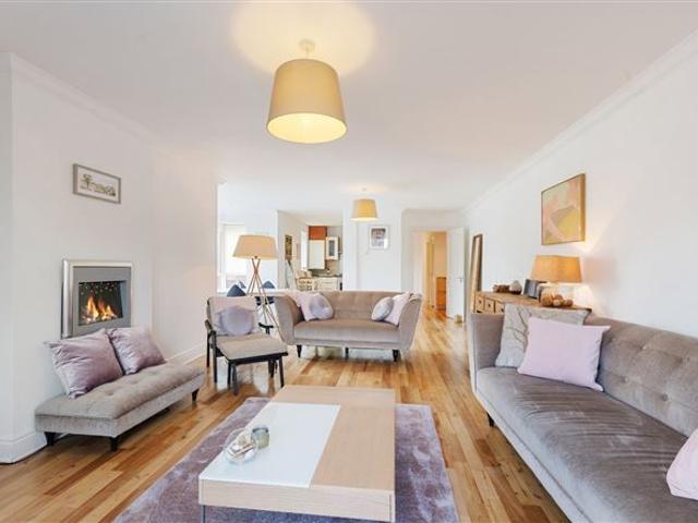 59 Ballintyre Grove, Ballinteer, Dublin 16 DNG Stillorgan 4913 MyHome. Ie Residential