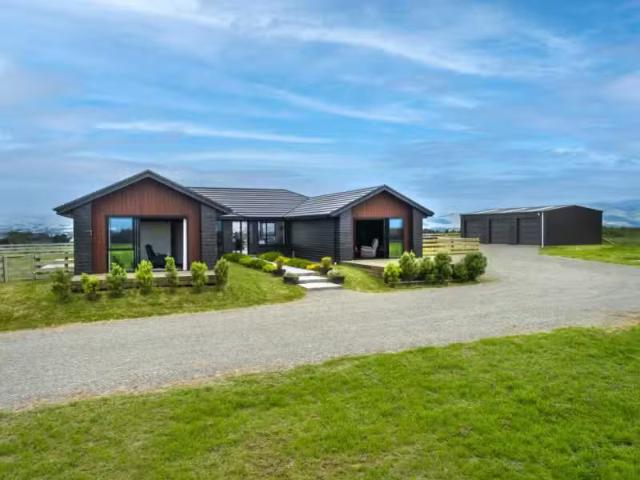 59 Charles Robert Drive, Kahutara, South Wairarapa
