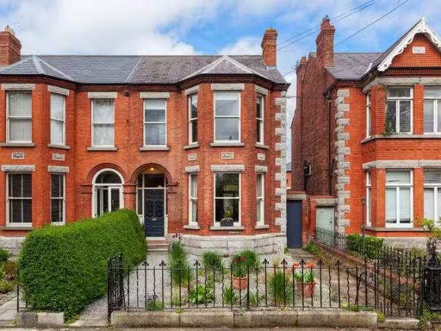 59 Iona Road, Glasnevin, Dublin 9, D09Y8P5 is for sale