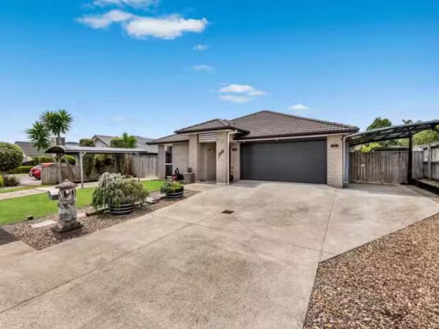 59 Intrepid Crescent, Beachlands, Manukau City