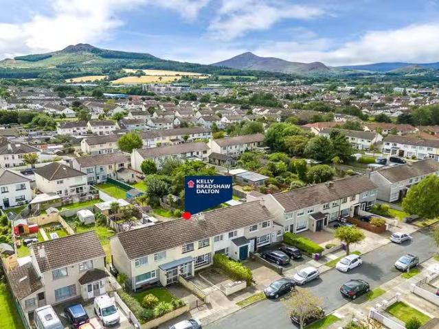 59 Sugarloaf Crescent, Bray, Co. Wicklow, A98C7K3 is for sale