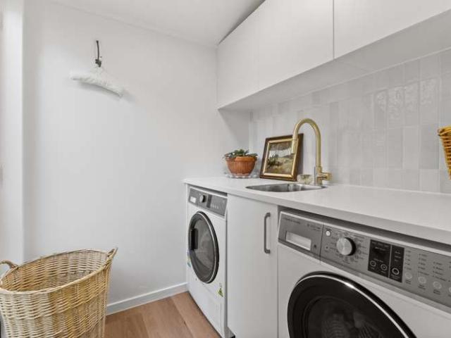 59B Arran Road, Browns Bay, North Shore City