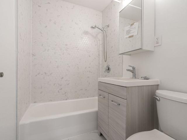 5 Mallory Gardens 2 Bedroom Apartment for Rent at 5 Mallory Gdns, Toronto, ON M4V 2A7 Deer Park