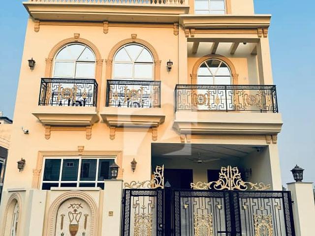 5 Marla Modern Design Double Storey House For Sale In Central Park