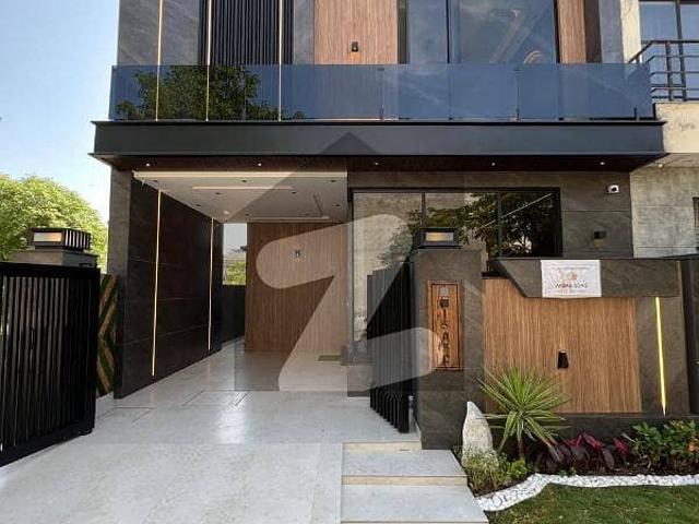 5 Marla Modern Design House Available For Rent In Dha 9 Town Lahore