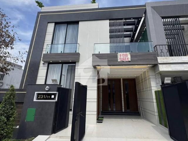 5 marla modern designer house for sale at bahria town lahore
