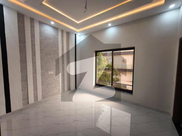 5 Marla Modern Elevation House for Sale! In Royal Orchad Multan *Amenities* Next to Park facing and Masjid Royal Orchard