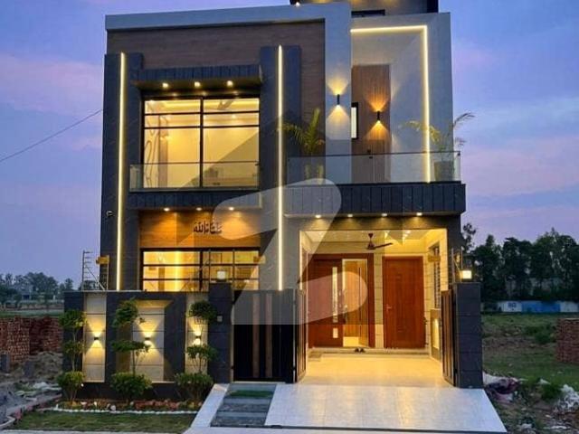 5 Marla Modern Style Villa For Sale BB Block Central Park Housing Scheme