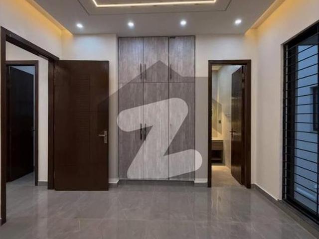 5 Marla Modran house available for rent in DHA 9 Town
