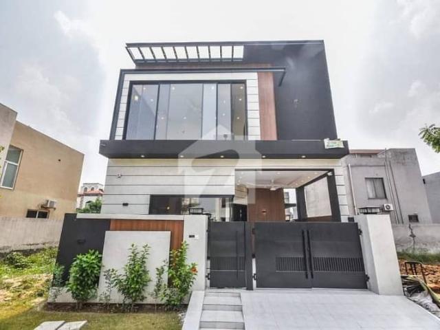 5 Marla Modren Design Beautiful House Peaceful Location