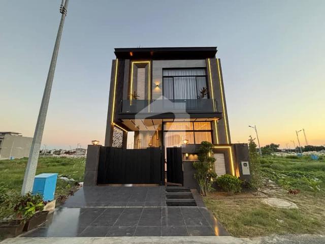 5 Marla MODRERN House Available For Rent In Dha 9 Town