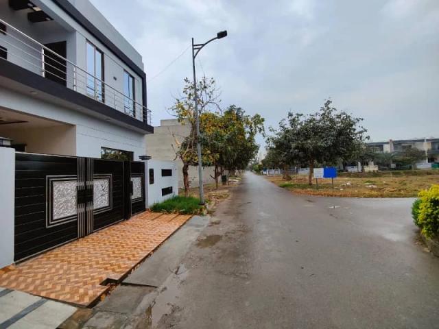 5 marla most beautiful prime location house for sale in new lahore city ph 2. Lahore new lahore city id 94123