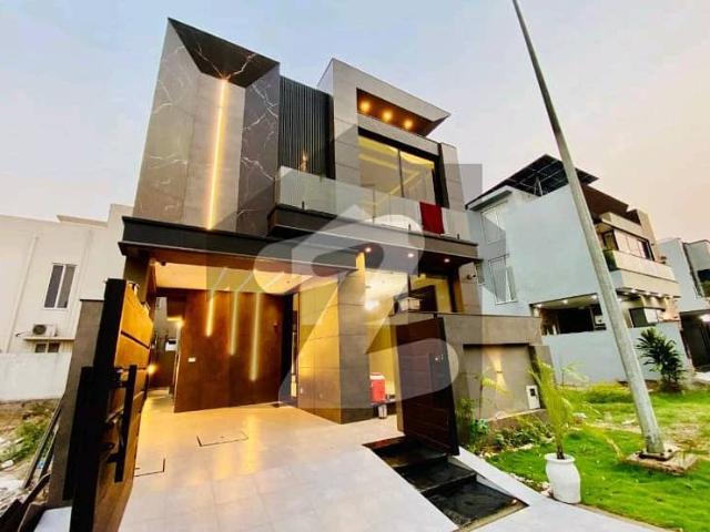 5 Marla Out Class Stylish Luxury Bungalow For Rent In DHA Phase 9 Town