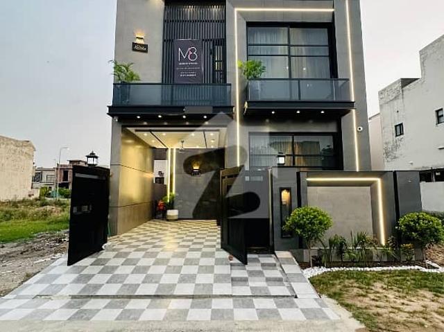 5 Marla Out Class Stylish Luxury Fully Furnished Bungalow For Sale At Hot Location On 50ft Road Near Commercial & Askari 11