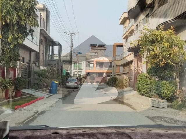 5 Marla Outstanding Location Residential Plot For Sale