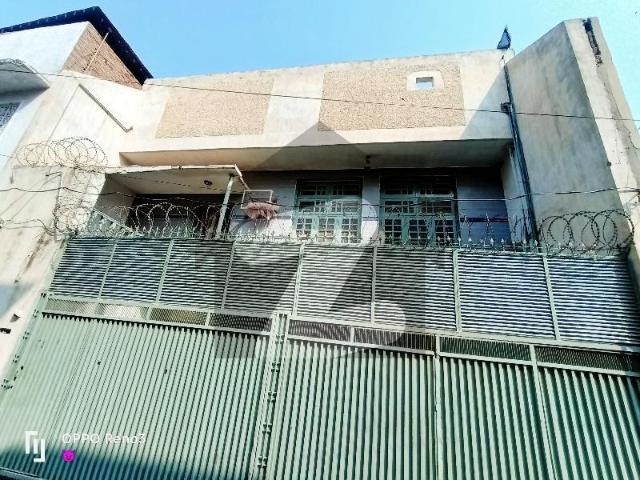 5 Marla Old House Available For Sale Gulberg No. 2, Banker Street Gulberg