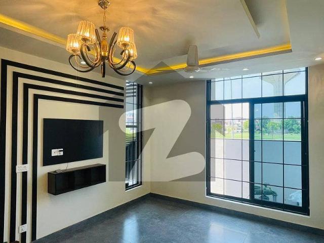 5 Marla Beautiful Upper Portion Available For Rent In Park View City Lahore Multan Road