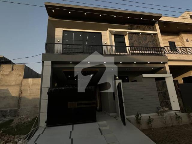 5 Marla Beautiful Double Heighted Brand New House For Sale