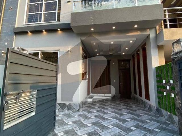 5 Marla Beautiful House For Sale Bahria Town Lahore