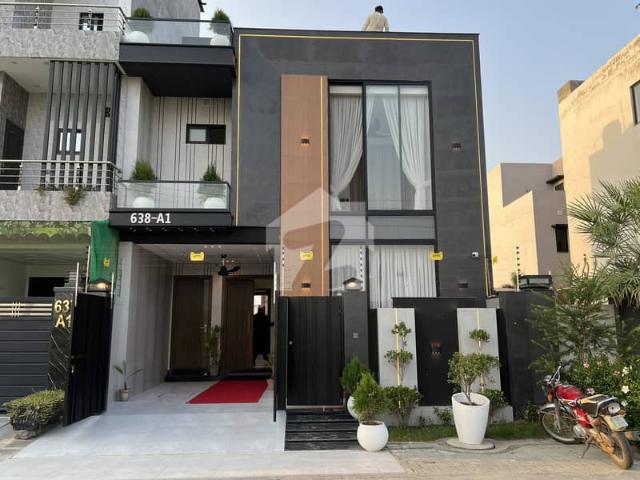 5 Marla Beautiful House For Sale In Central Park Housing Society Lahore