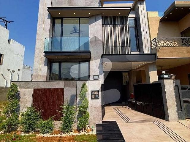 5 Marla Beautiful House for Rent in DHA Phase 9 Town, Lahore Prime Location