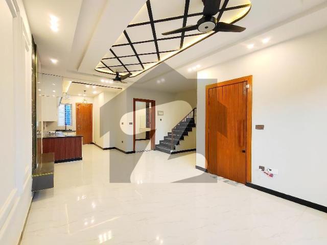 5 marla brand new 4 bed house for sale in bahria town phase 8 block m