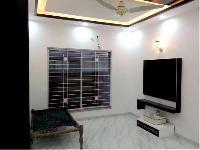 5 marla brand new upper portion for rent with gas in paragon city lahore paragon city id 55482
