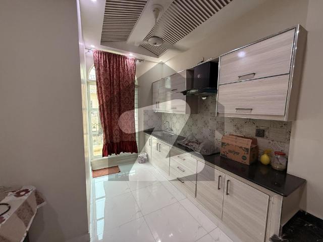 5 marla brand new condition owner built house with net metering and gas available for sale in e block canal garden block e