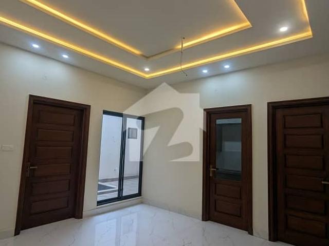 5 Marla Brand New Double Storey House For Sale 4 Bedroon Attched Bathroom Solid Constraction
