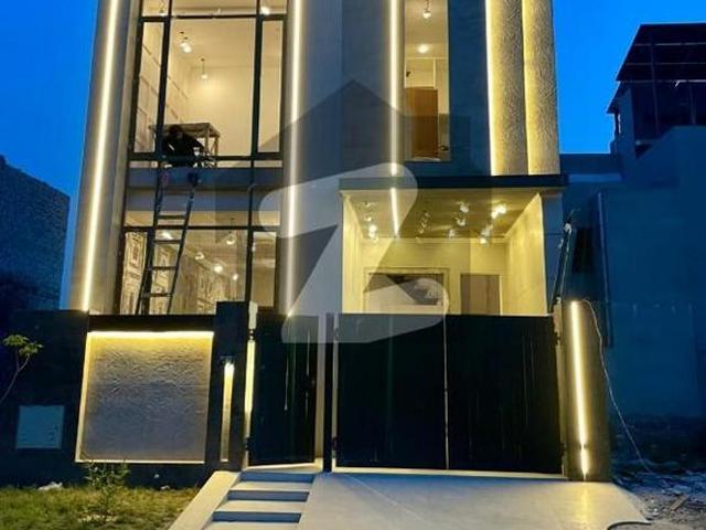 5 Marla Brand New House Very Beautiful Lake City