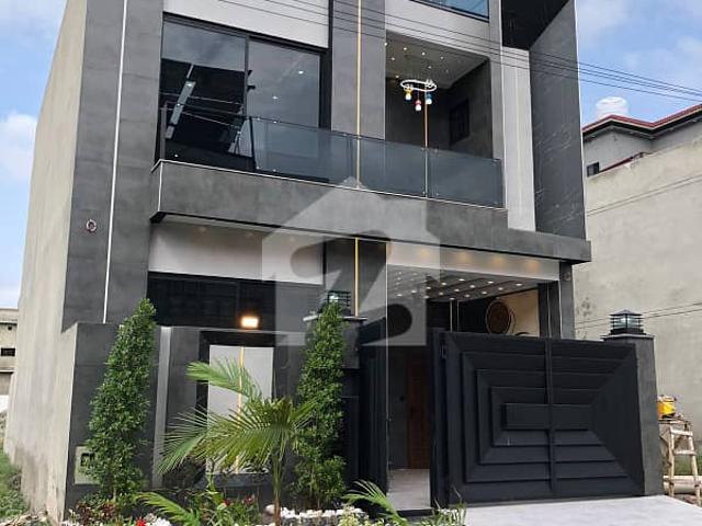 5 Marla Brand New House At 40 Feet Road For Sale And Direct Meeting With Owner In Park View City Lahore