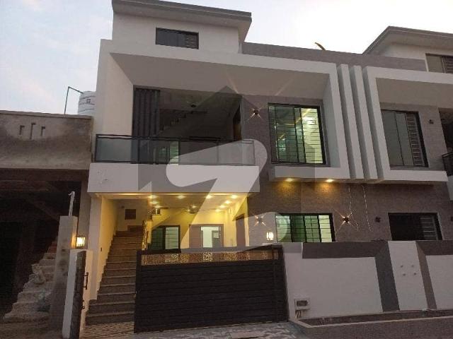 5 Marla Brand New House For Sale
