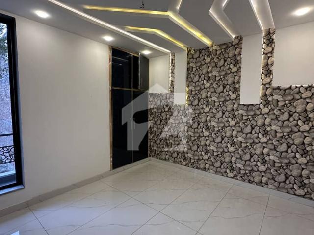 5 Marla Brand New House For Sale