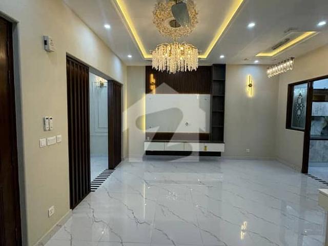 5 marla brand new house for sale in eden boulevard college road lahore