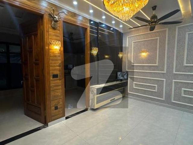 5 Marla Brand New House for Sale in Executive Block Park View City Lahore Park View City