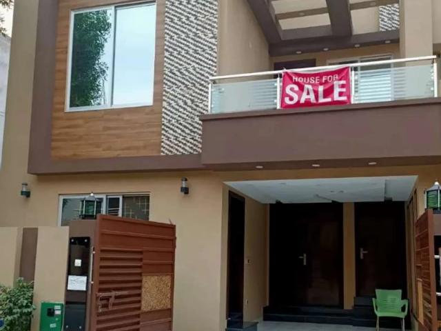 5 marla brand new house for sale. Lahore Bahria Town ID 32141