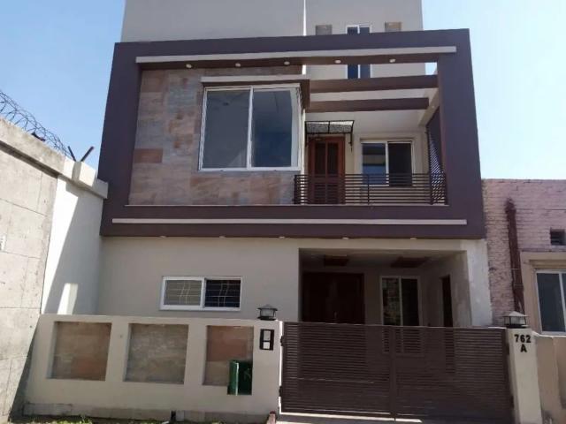 5 Marla Brand New House For Sale Sector B Bahria Town Lahore Bahria Town ID 68547